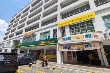 Parklane OUG Service Apartment