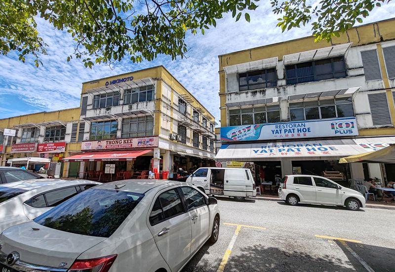 HiCom-Glenmarie Industrial Park