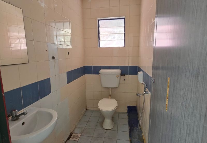 HiCom-Glenmarie Industrial Park