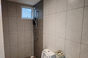 Tuan 2egacy (Tuan Residency 2)