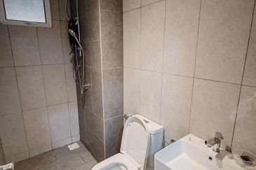 Tuan 2egacy (Tuan Residency 2)