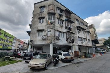 Cahaya Apartment at Taman Cahaya Ampang For Sale with Tenancy ROI 6%