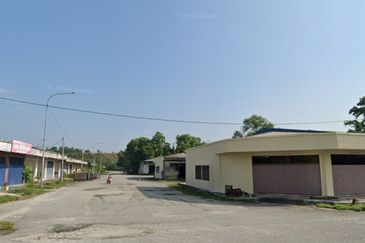 Rawang Bukit Sentosa 2 Corner Terrace Factory For Rent