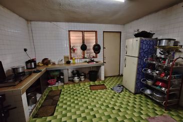 Kampung Tasik Tambahan