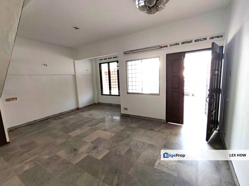 Selayang Taman Bukit Idaman 2.5 Storey Terrace House For Sale, Selangor, Selayang