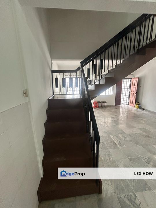 Selayang Taman Bukit Idaman 2.5 Storey Terrace House For Sale, Selangor, Selayang