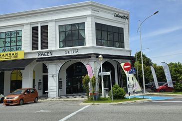 Ivoris @ Eco Majestic