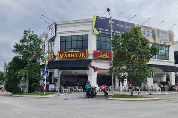 Ivoris @ Eco Majestic