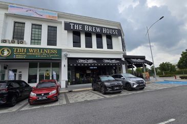 Ivoris @ Eco Majestic