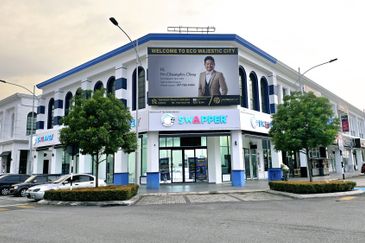 Ivoris @ Eco Majestic