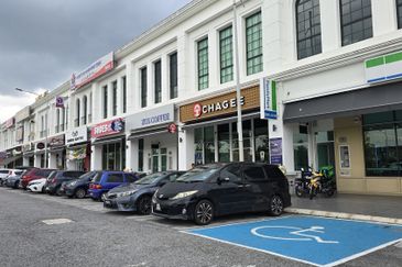 Ivoris @ Eco Majestic