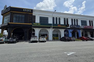 Ivoris @ Eco Majestic