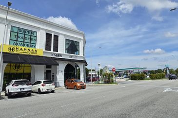 Ivoris @ Eco Majestic