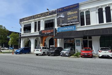 Ivoris @ Eco Majestic