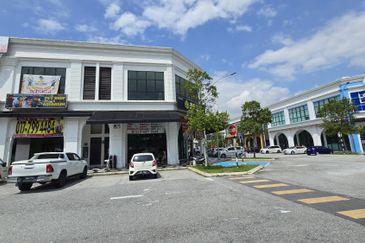 Ivoris @ Eco Majestic