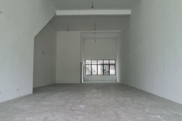 Ivoris @ Eco Majestic