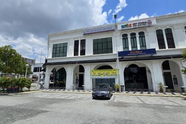 Ivoris @ Eco Majestic