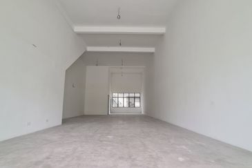 Ivoris @ Eco Majestic