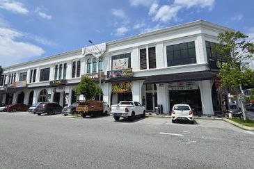 Ivoris @ Eco Majestic