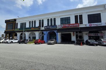 Ivoris @ Eco Majestic