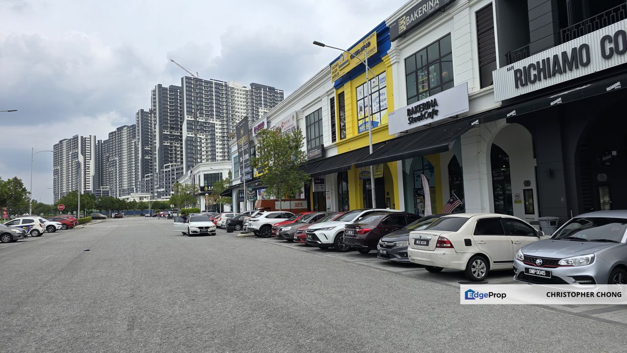 Eco Majestic, First floor Intermediate shop-office, Limited, Selangor, Beranang