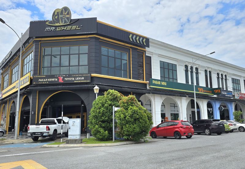 Ivoris @ Eco Majestic