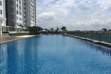 The Caspian @ Meridin Bayvue