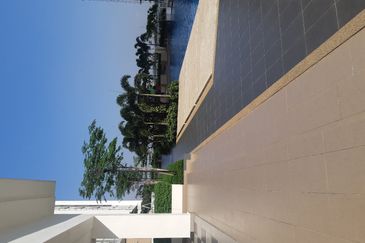 The Caspian @ Meridin Bayvue