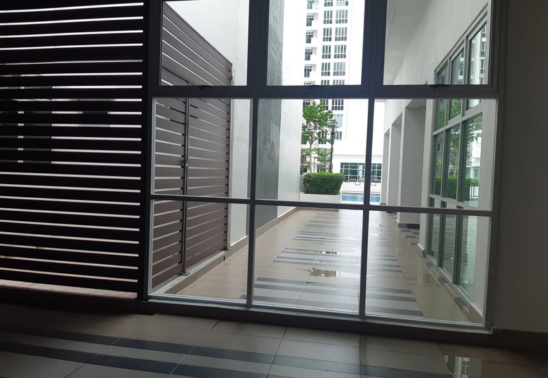 The Caspian @ Meridin Bayvue