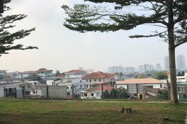 Taman Salak Selatan