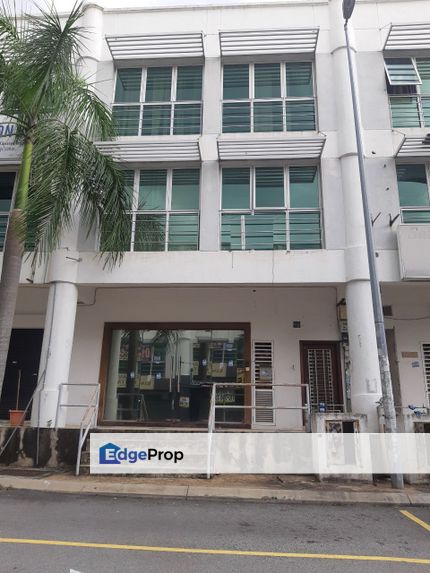 Shop Jalan Puteri 1 Puchong next to New Hero, Selangor, Puchong
