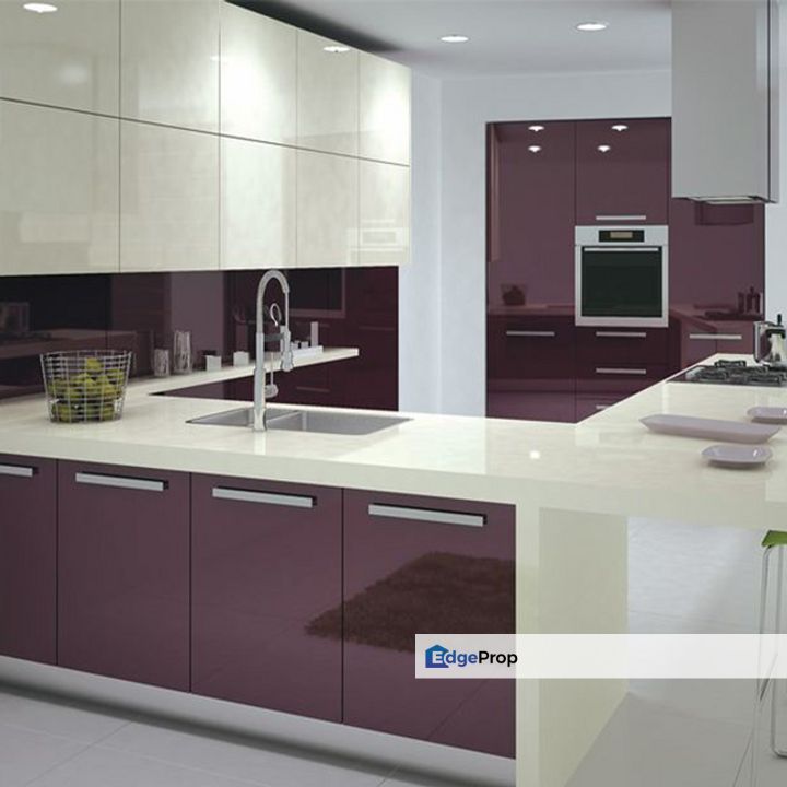 3 storey 20x75 builtup 3400 with lift ready GRAB, Selangor, Puchong