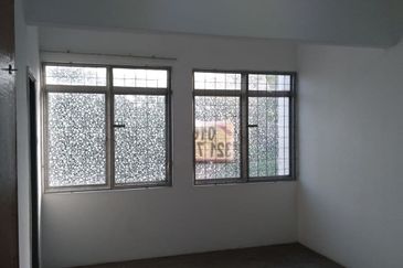 Taman Kinrara Seksyen 1