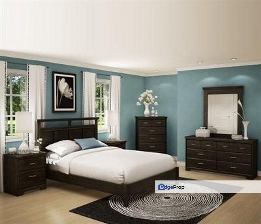 New 3 storey superlink Below market value endlot, Selangor, Puchong