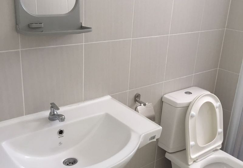 The Caspian @ Meridin Bayvue