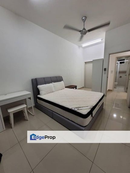 Master Bedroom with Private Bathroom ready now, Johor, Masai