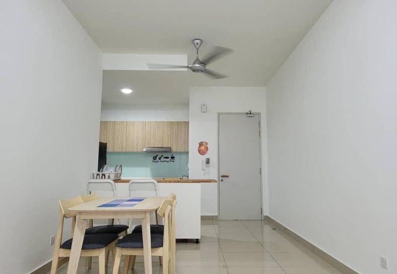 The Caspian @ Meridin Bayvue