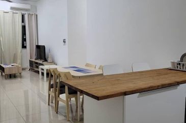 The Caspian @ Meridin Bayvue