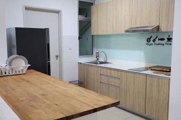 The Caspian @ Meridin Bayvue