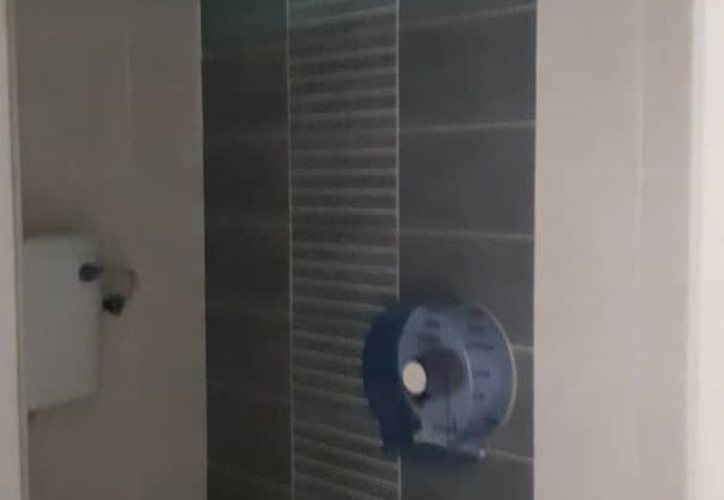 Ground floor shop BELOW MARKET RENT Puchong