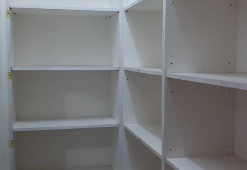 Ground floor shop BELOW MARKET RENT Puchong