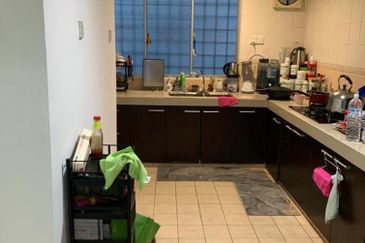 Jalan Bandar Puchong Utama 