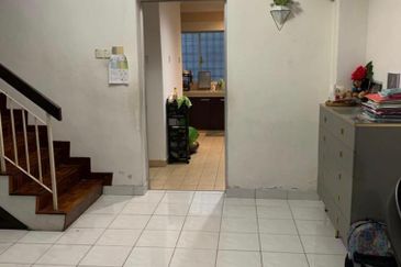 Jalan Bandar Puchong Utama 