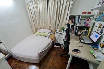 Jalan Bandar Puchong Utama 