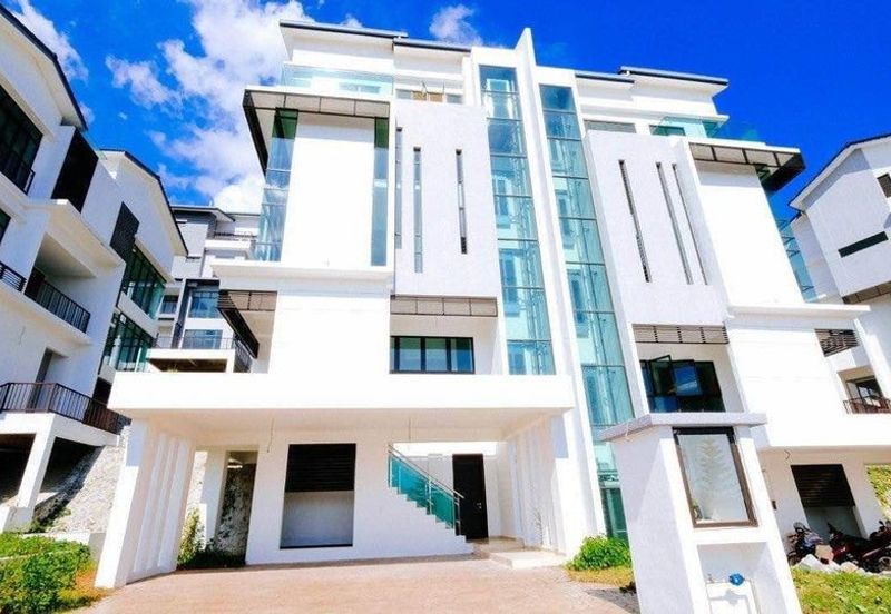 Kingsley Hills @ Putra Heights