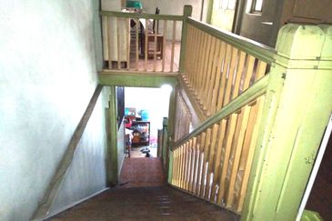 Jalan Tengkat Tong Shin