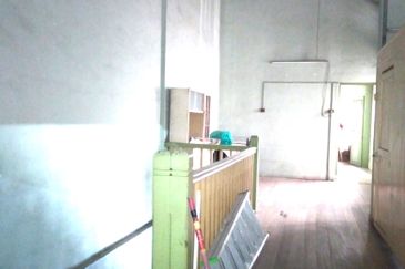 Jalan Tengkat Tong Shin