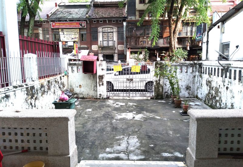 Jalan Tengkat Tong Shin