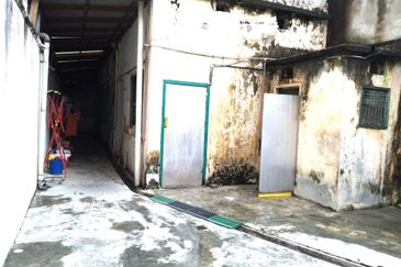 Jalan Tengkat Tong Shin