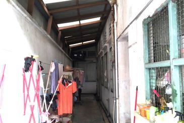 Jalan Tengkat Tong Shin